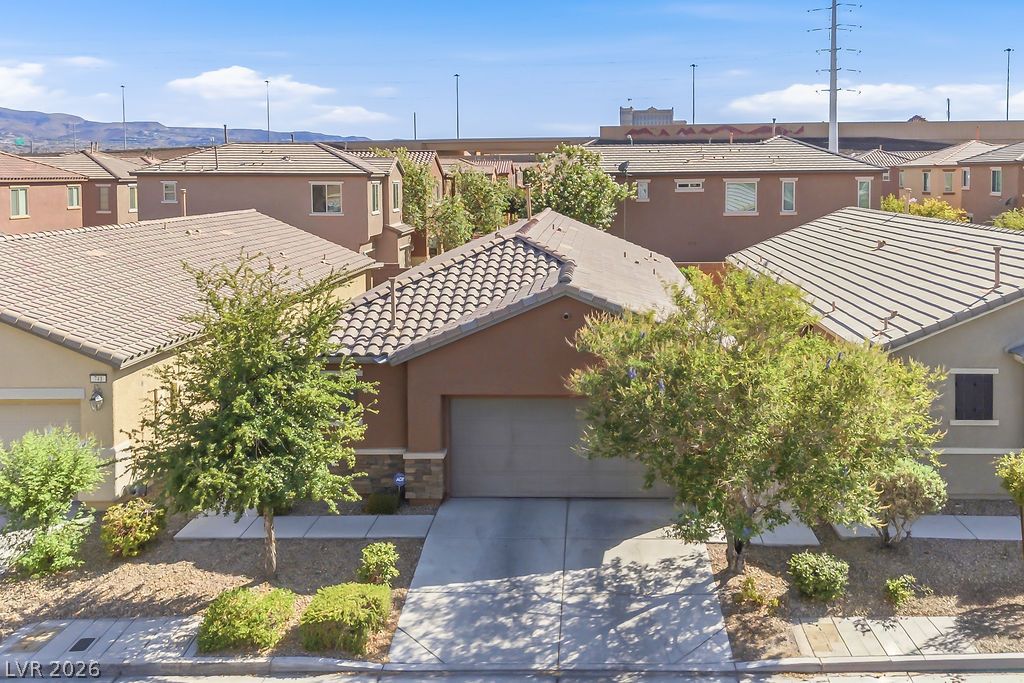 Photo 1 of 66 — 743 Crest Valley Place, Henderson, NV 89011