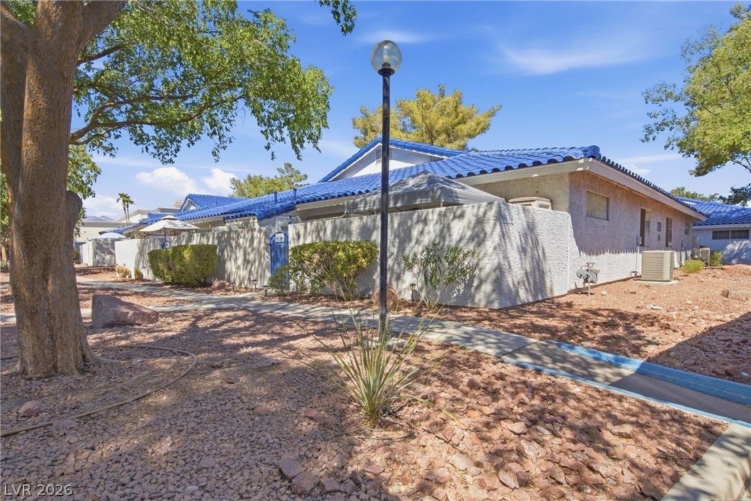 2121 Willowbury Drive C