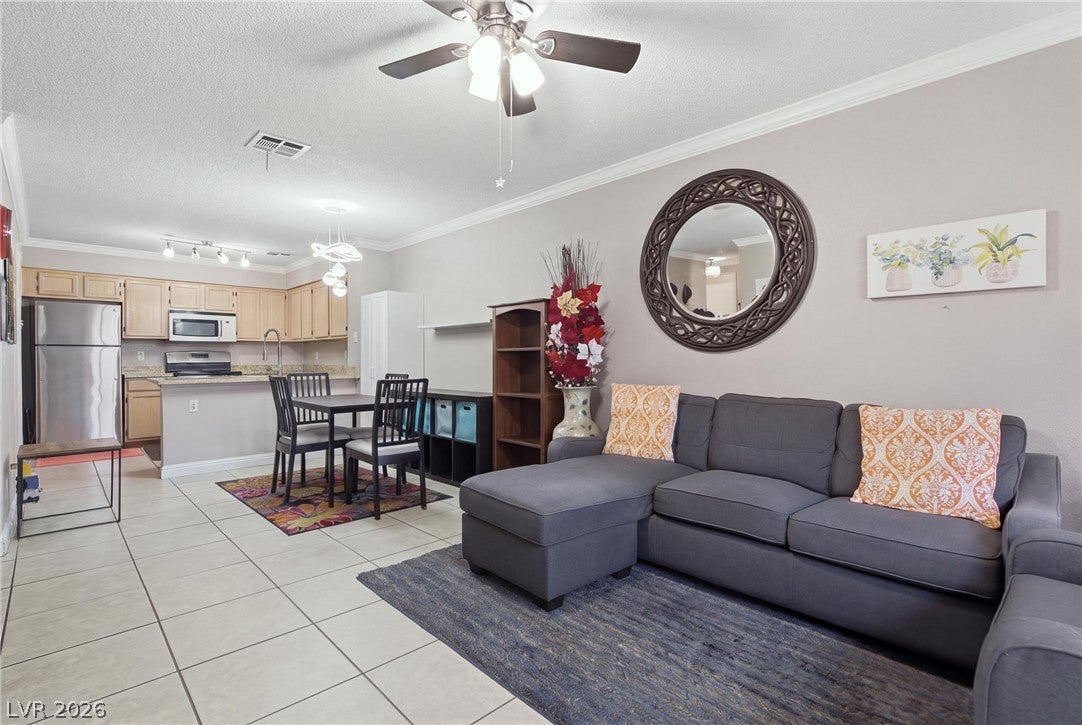 2121 Willowbury Drive C