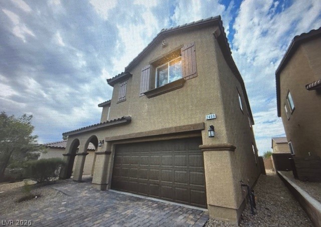 2409 W Gilmore Avenue