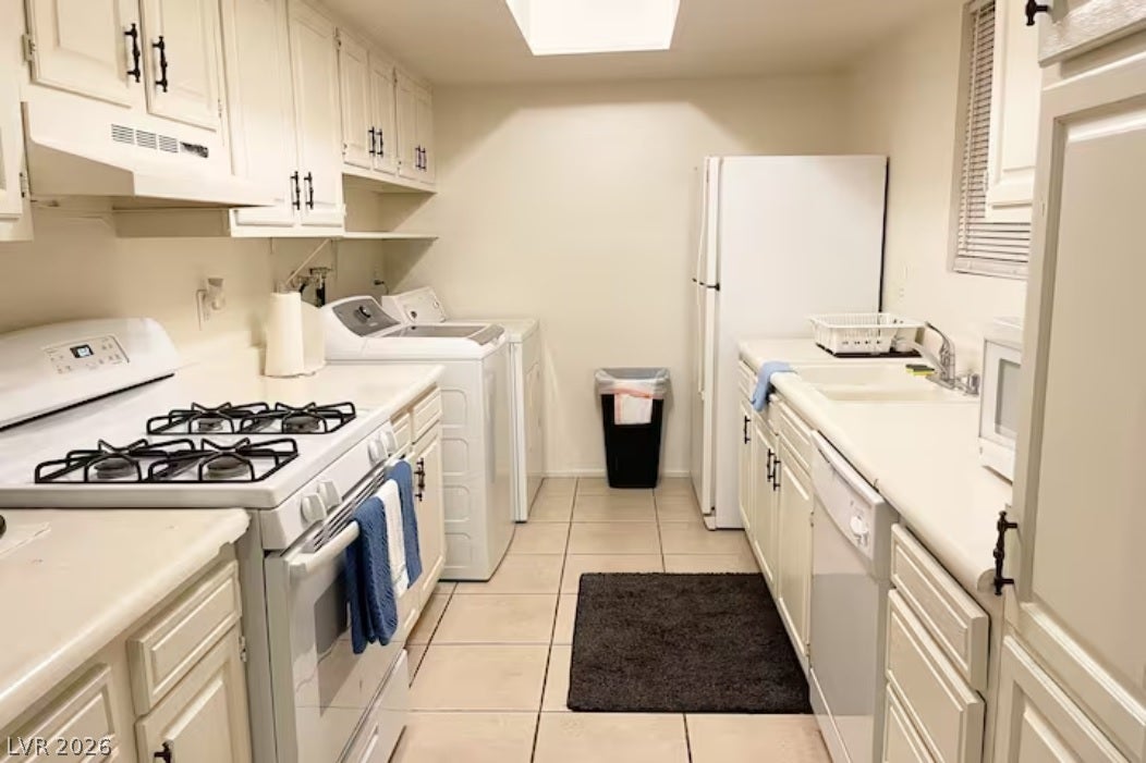 4650 Koval 14 Lane
