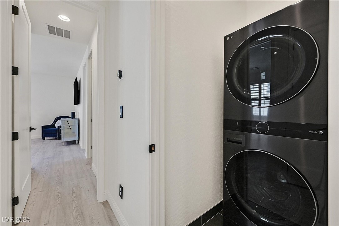 Las Vegas, Nevada 89138, United States, 3 Bedrooms Bedrooms, ,2 BathroomsBathrooms,Residential,Active,95137