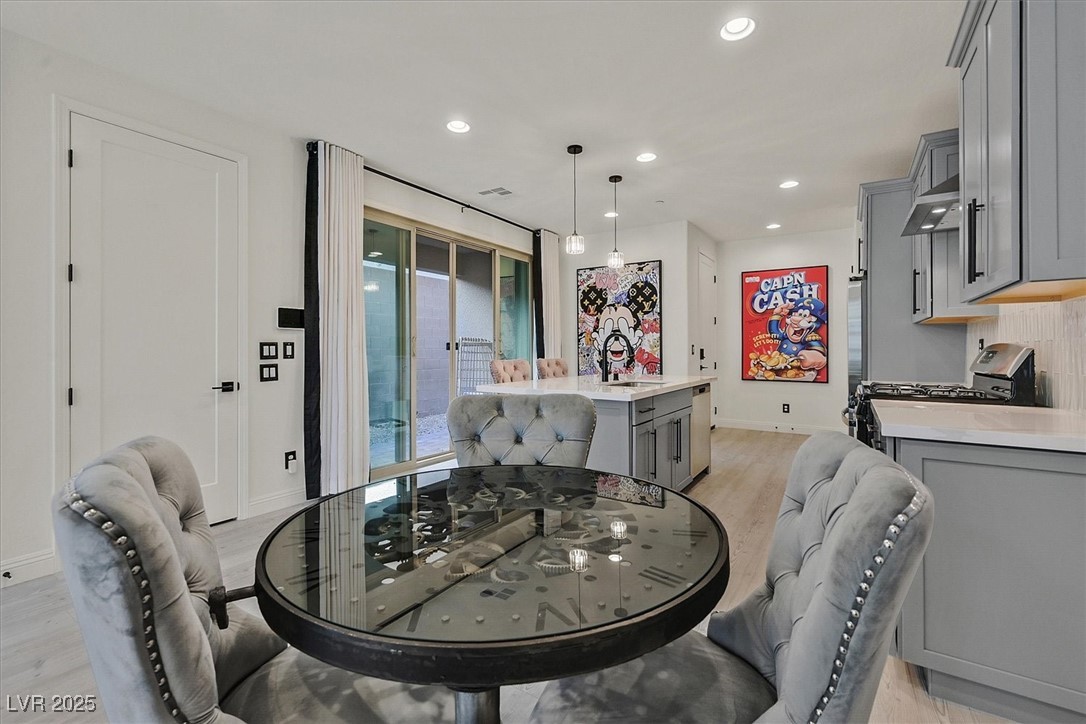 Las Vegas, Nevada 89138, United States, 3 Bedrooms Bedrooms, ,2 BathroomsBathrooms,Residential,Active,95137