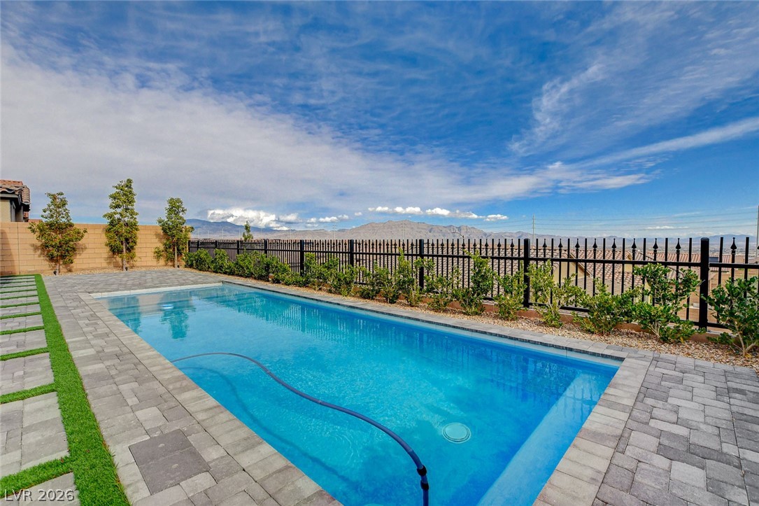 6442 Corsari Ridge Street