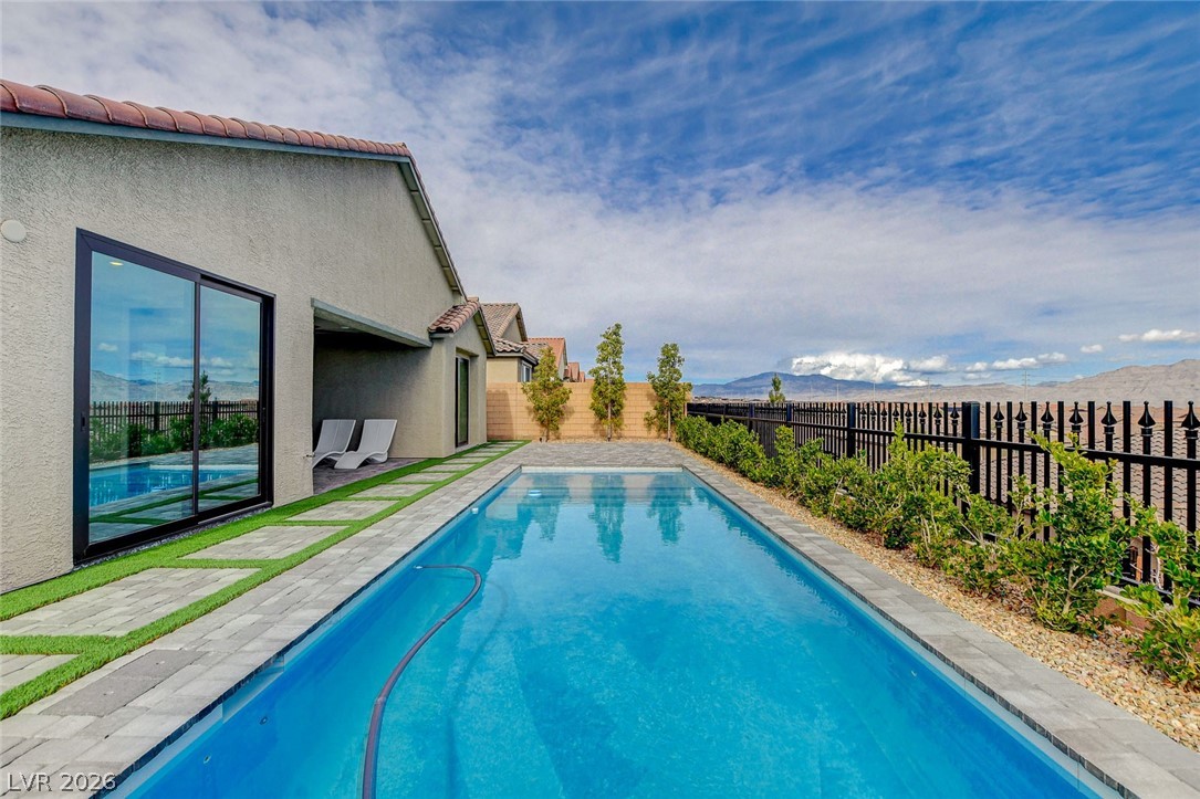 6442 Corsari Ridge Street