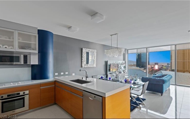 3722 Las Vegas Boulevard 705E
