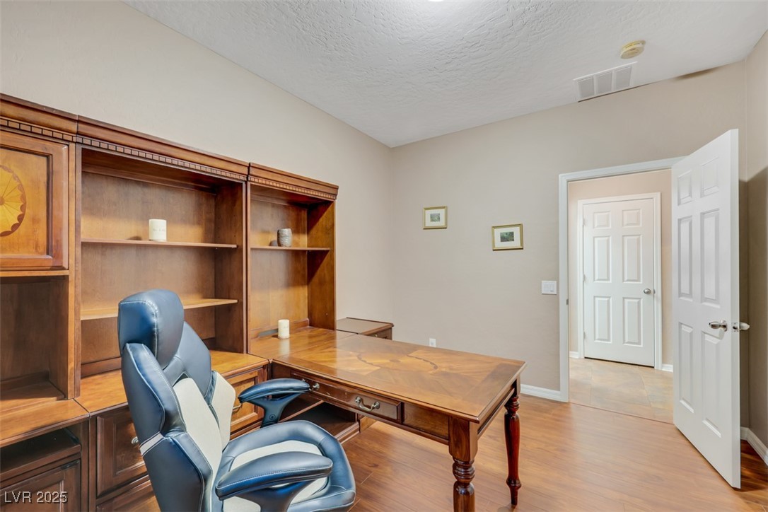 7307 Lansbrook Avenue, Las Vegas, Nevada image 35