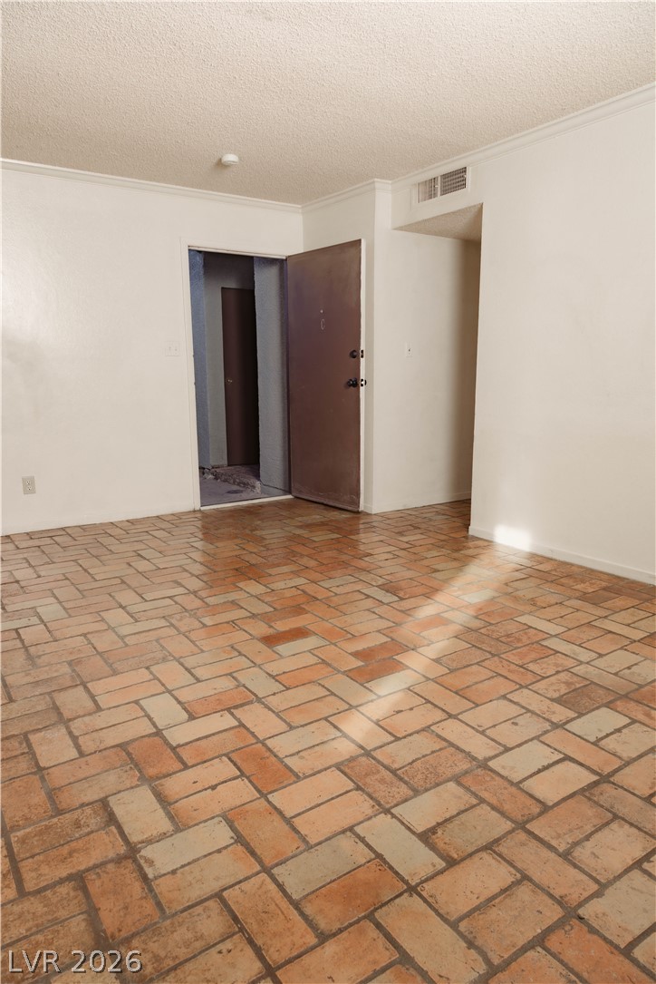 1477 Hialeah Drive C