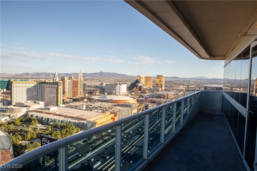 4471 Dean Martin Drive 3810