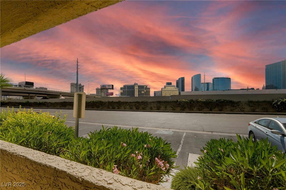 4200 S Valley View Boulevard 1074