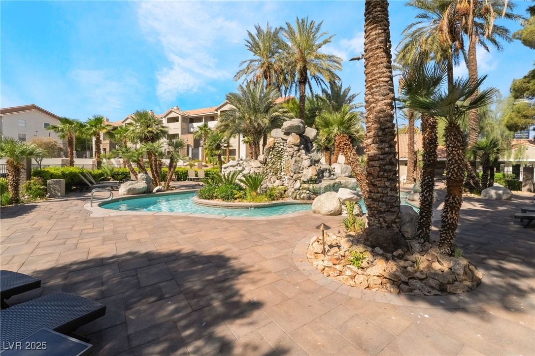 4200 S Valley View Boulevard 1074