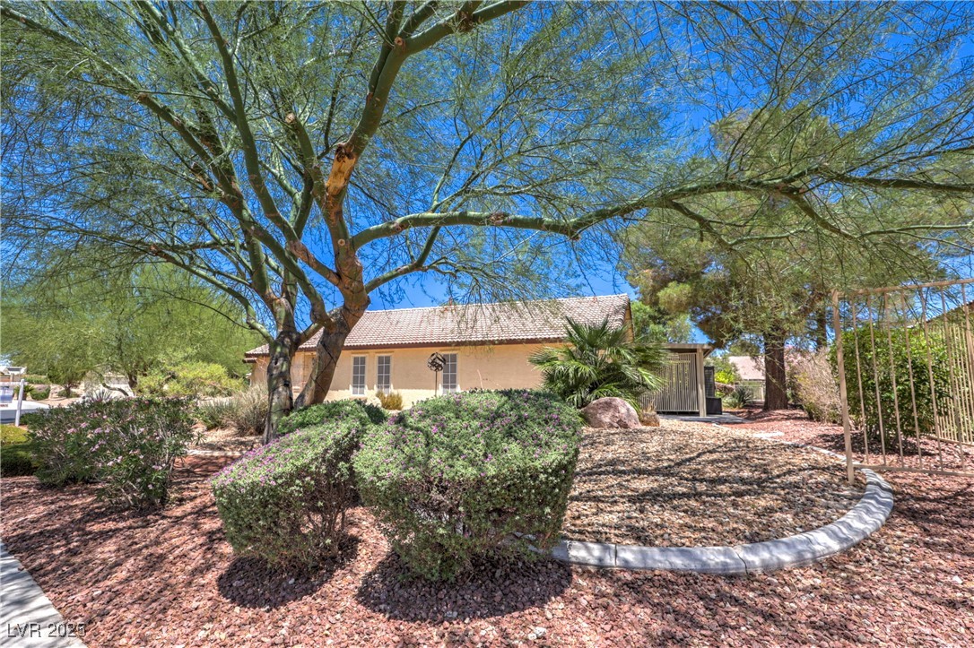 Properties 2 4824 Lawnwood Court