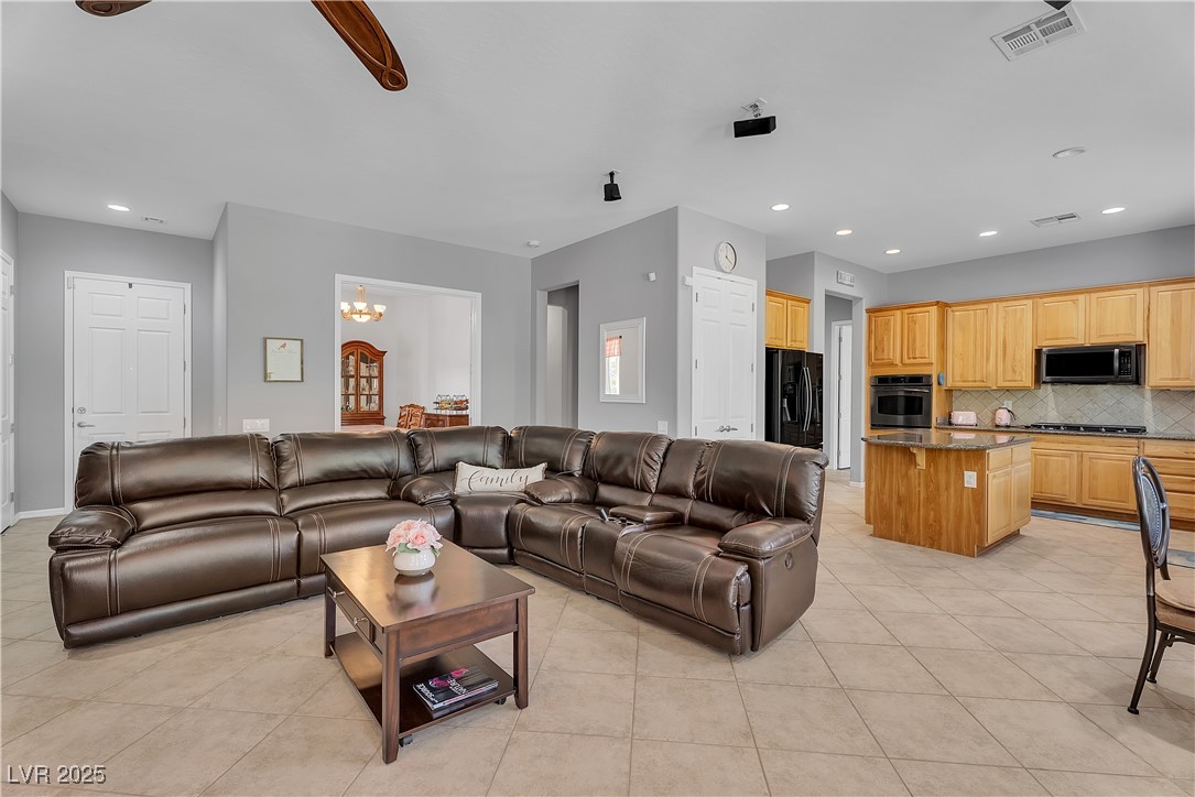 2554 Braehead Lane, Henderson, Nevada image 12