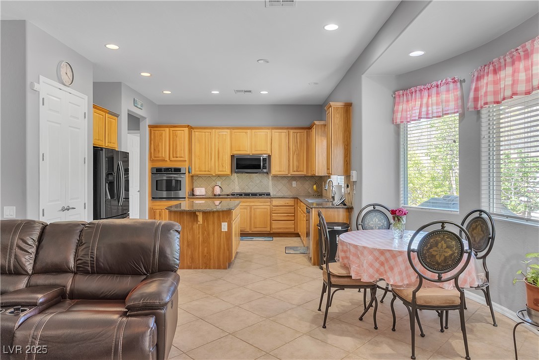 2554 Braehead Lane, Henderson, Nevada image 13