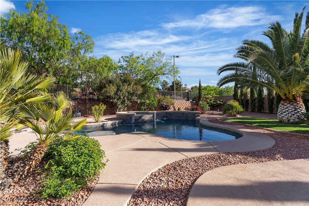 2554 Braehead Lane, Henderson, Nevada image 50