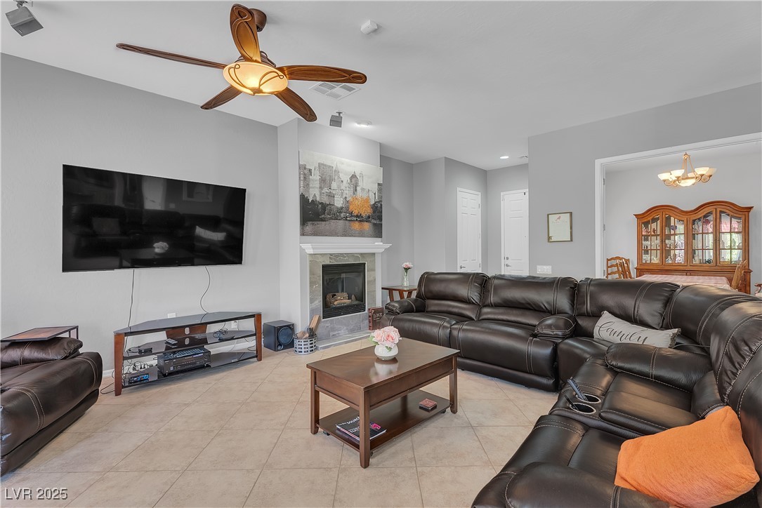 2554 Braehead Lane, Henderson, Nevada image 11