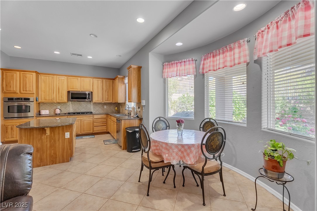 2554 Braehead Lane, Henderson, Nevada image 14