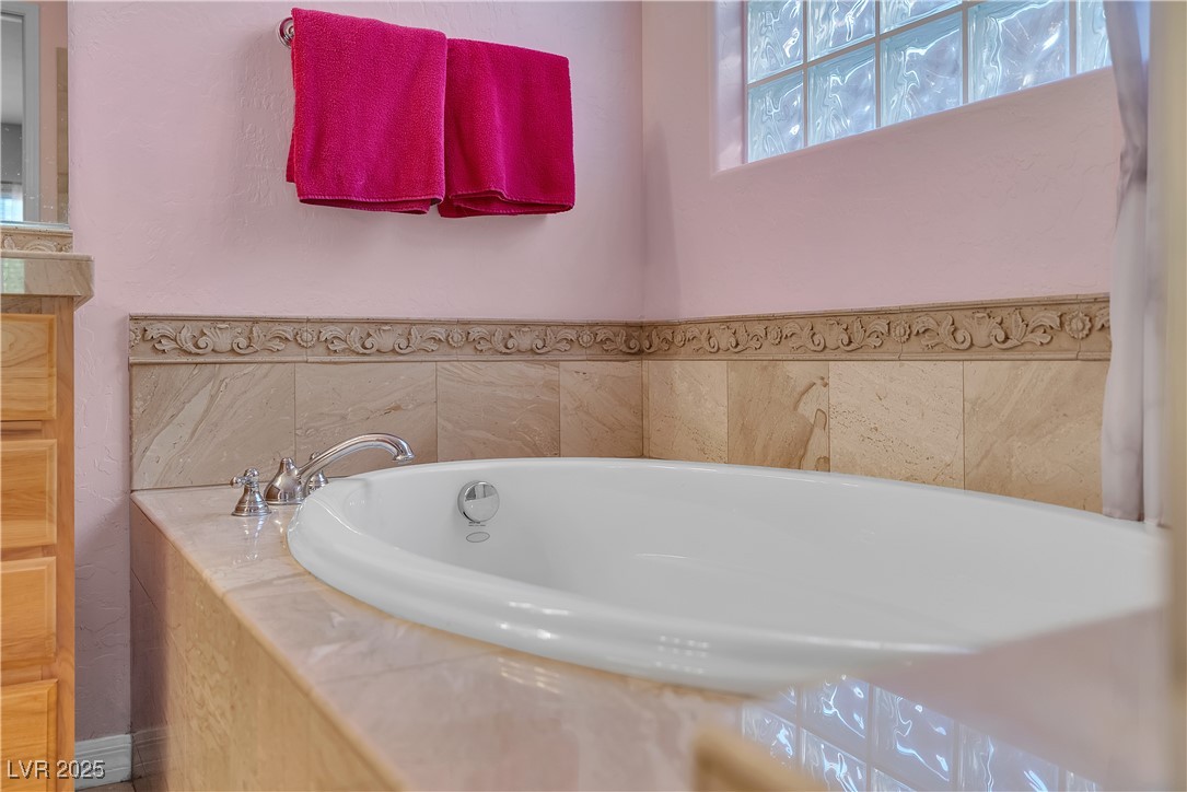 2554 Braehead Lane, Henderson, Nevada image 30