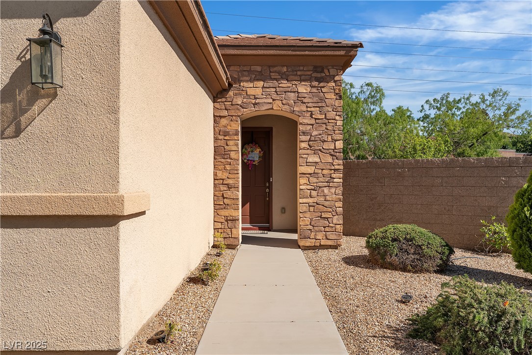 2554 Braehead Lane, Henderson, Nevada image 7