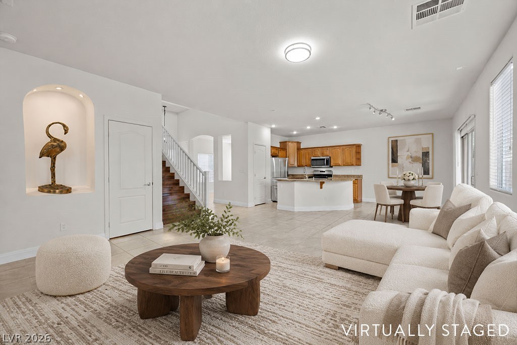 1724 Flores Lane