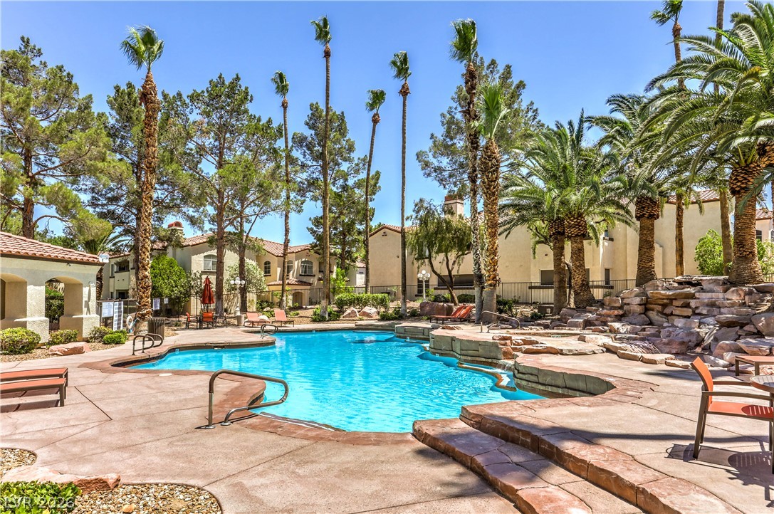 2975 Bluegrass Lane 1423