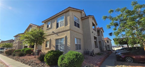 Condo For Sale - 520 Arrowhead Trail #221<br/> Henderson, NV 89015