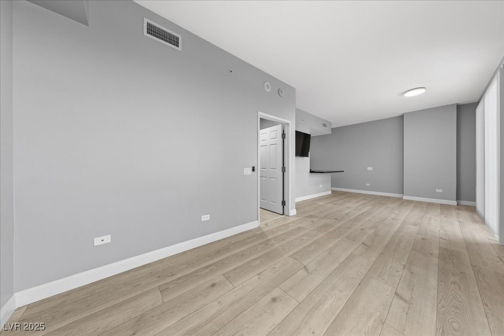 200 W Sahara Avenue 2809