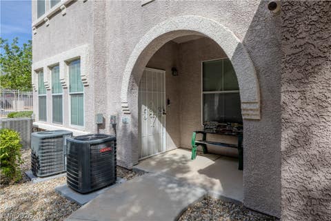 Condo For Sale - 10001 Peace Way #1227<br/> Las Vegas, NV 89147