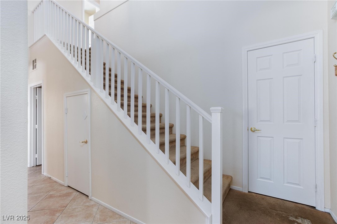 Henderson, Nevada 89012, United States, 4 Bedrooms Bedrooms, ,3 BathroomsBathrooms,Residential,Active,219398