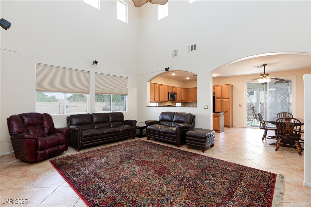 Henderson, Nevada 89012, United States, 4 Bedrooms Bedrooms, ,3 BathroomsBathrooms,Residential,Active,219398