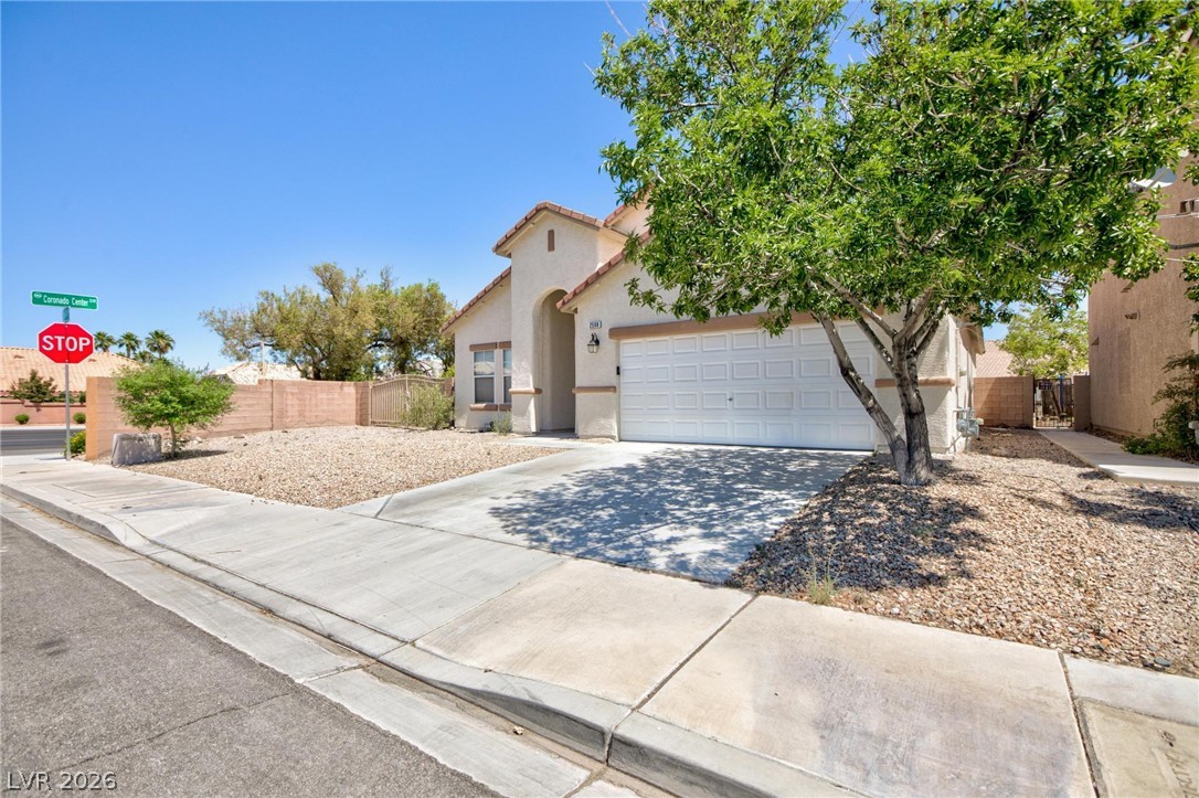 2598 HIGHLAND CLIFF Drive