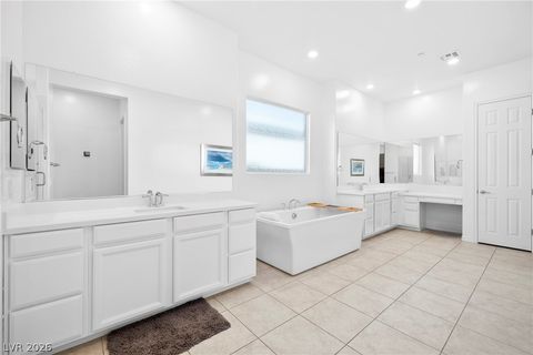 Tiny photo for 87 Reflection Bay Drive, Henderson, NV 89011 (MLS # 2790515)
