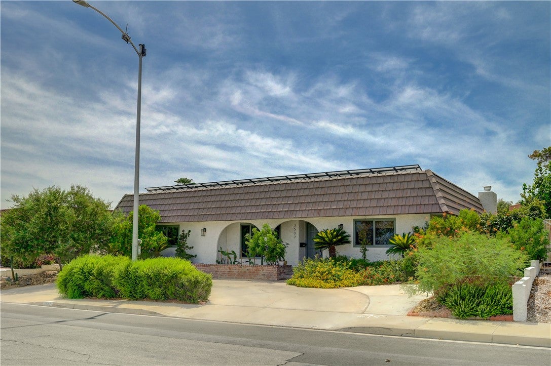 3507 La Paloma Avenue