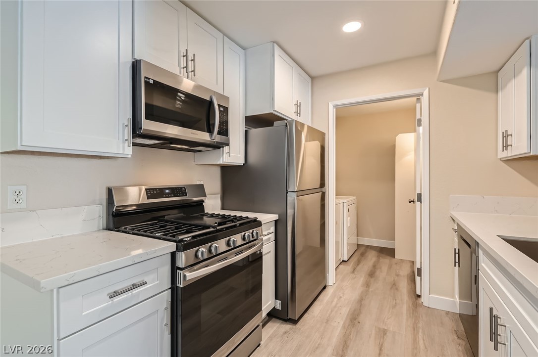 950 Seven Hills Drive 424