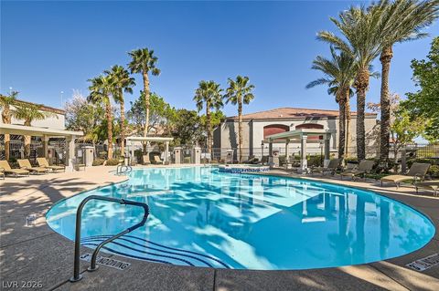 Condo For Sale - 950 Seven Hills Drive #424<br/> Clark County, Henderson, NV 89052