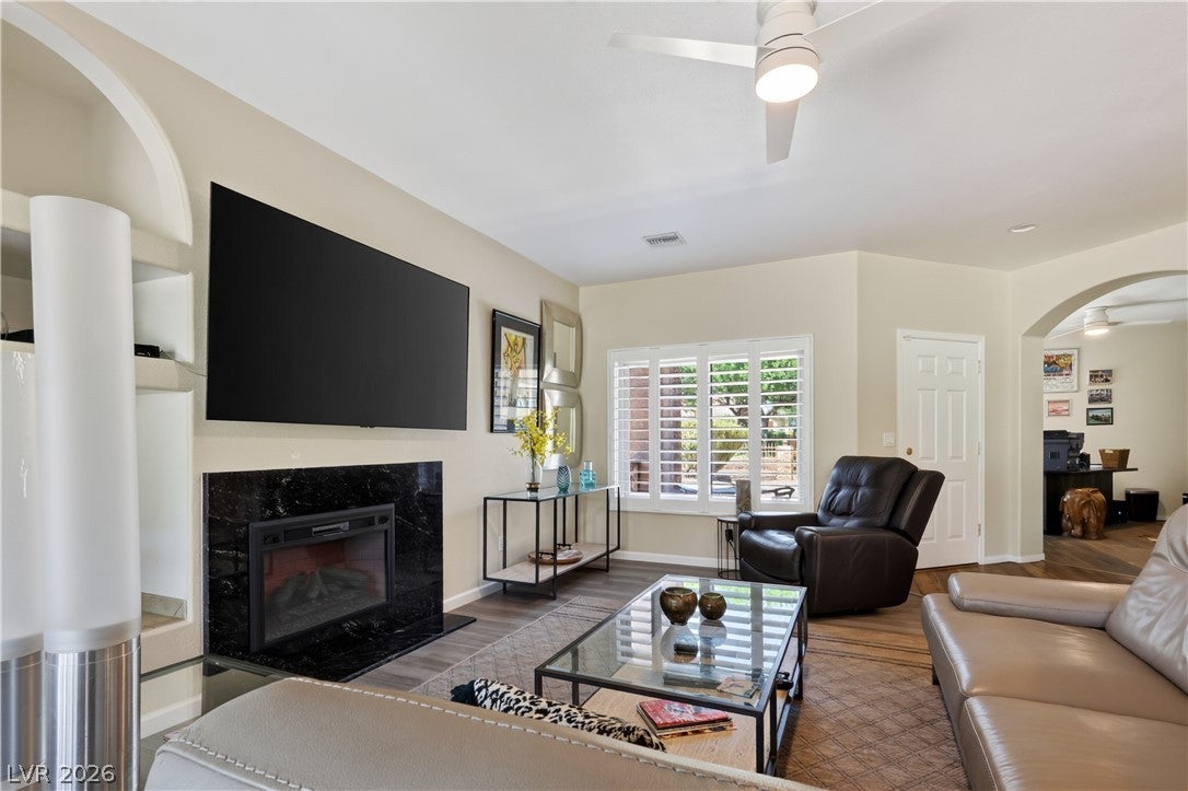 2517 Links Drive