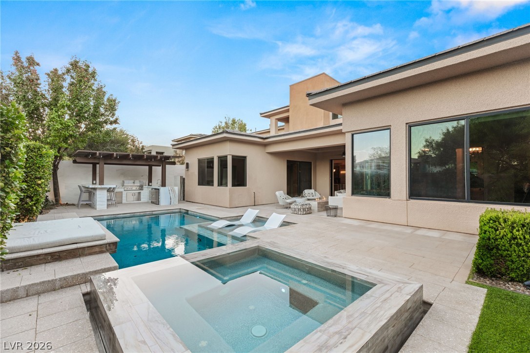 Properties 2 38 Moonfire Drive