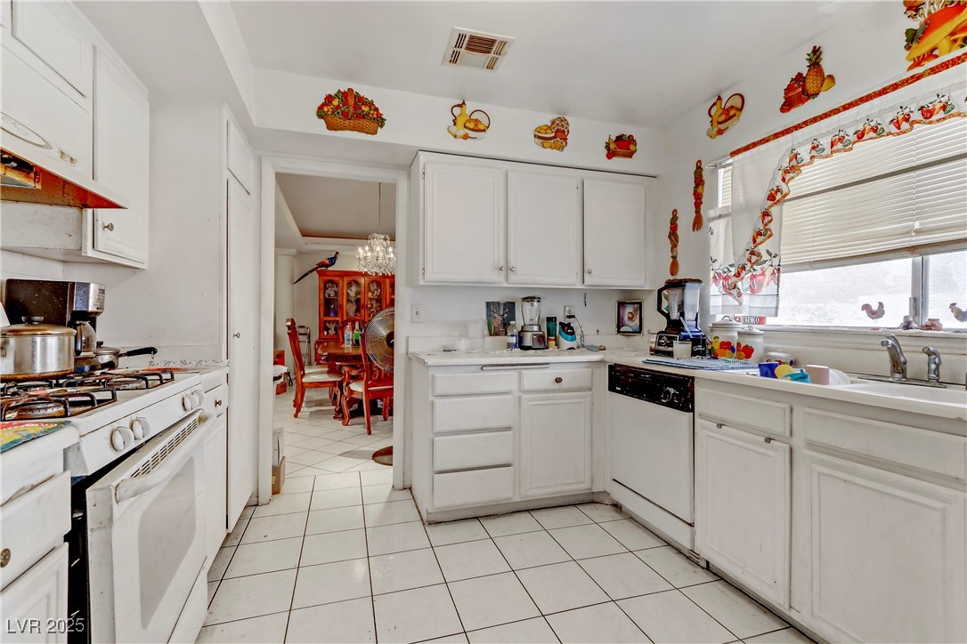 4274 Butterfield Way, Las Vegas, Nevada image 9