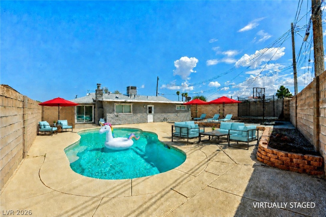 712 Harper Circle