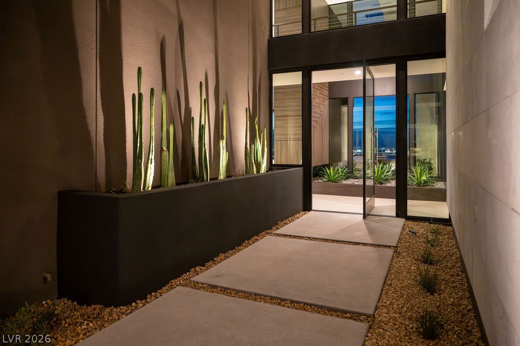 12 Chisel Crest Court