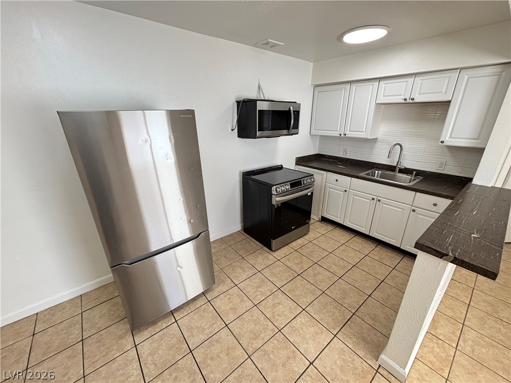 239 W Philadelphia Avenue 6
