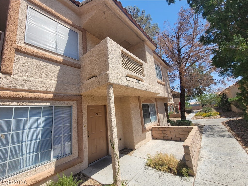 1608 N Torrey Pines Drive 103