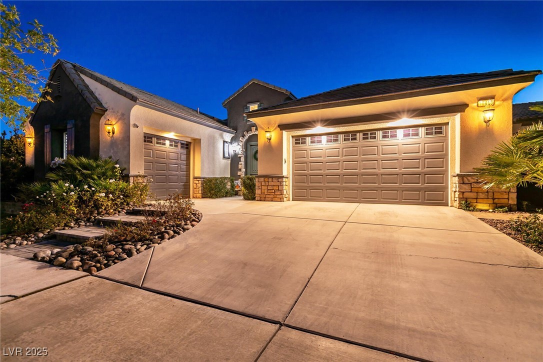 10413 Burensburg Avenue