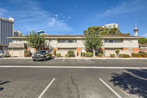 Photo of 639 Oakmont Avenue #3906, Las Vegas, NV 89109 (MLS # 2724610)