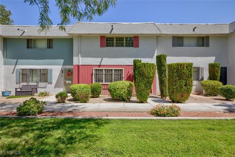 Property photo of 171 Greenbriar Townhouse Way, Las Vegas, NV 89121