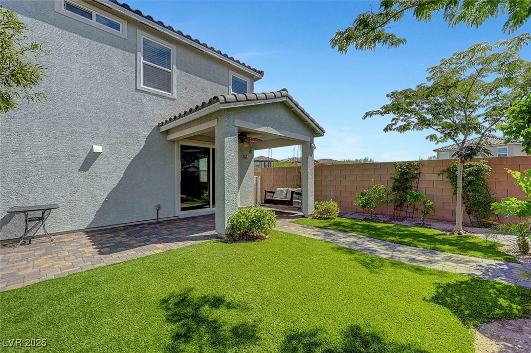 1455 Verde Triandos Drive, Henderson, Nevada image 4