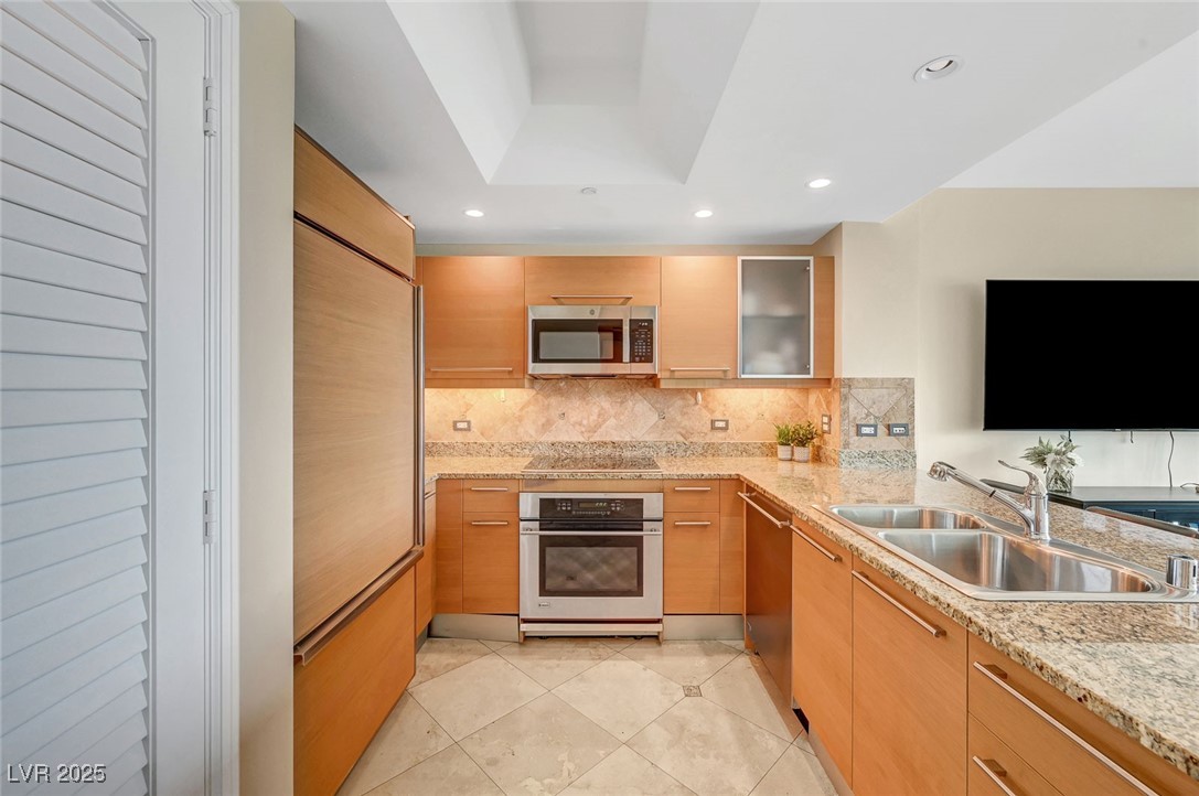 322 Karen Avenue 703