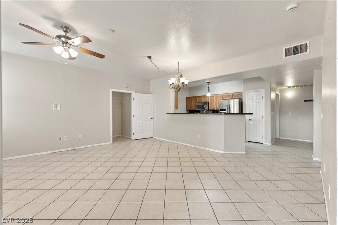 5855 Valley Drive 1017