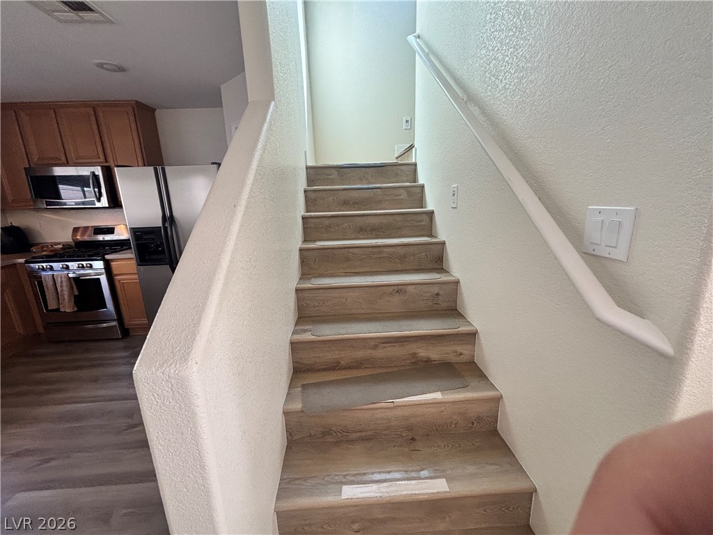 586 Brinkburn Point Avenue