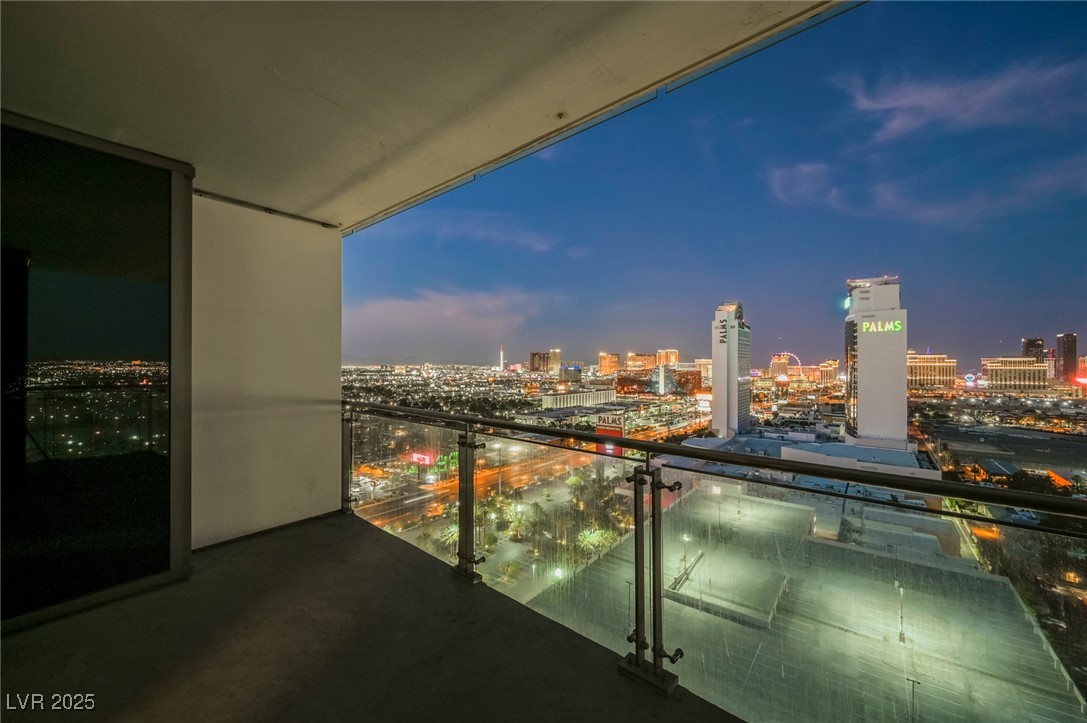 4381 W Flamingo Road 2322/2320